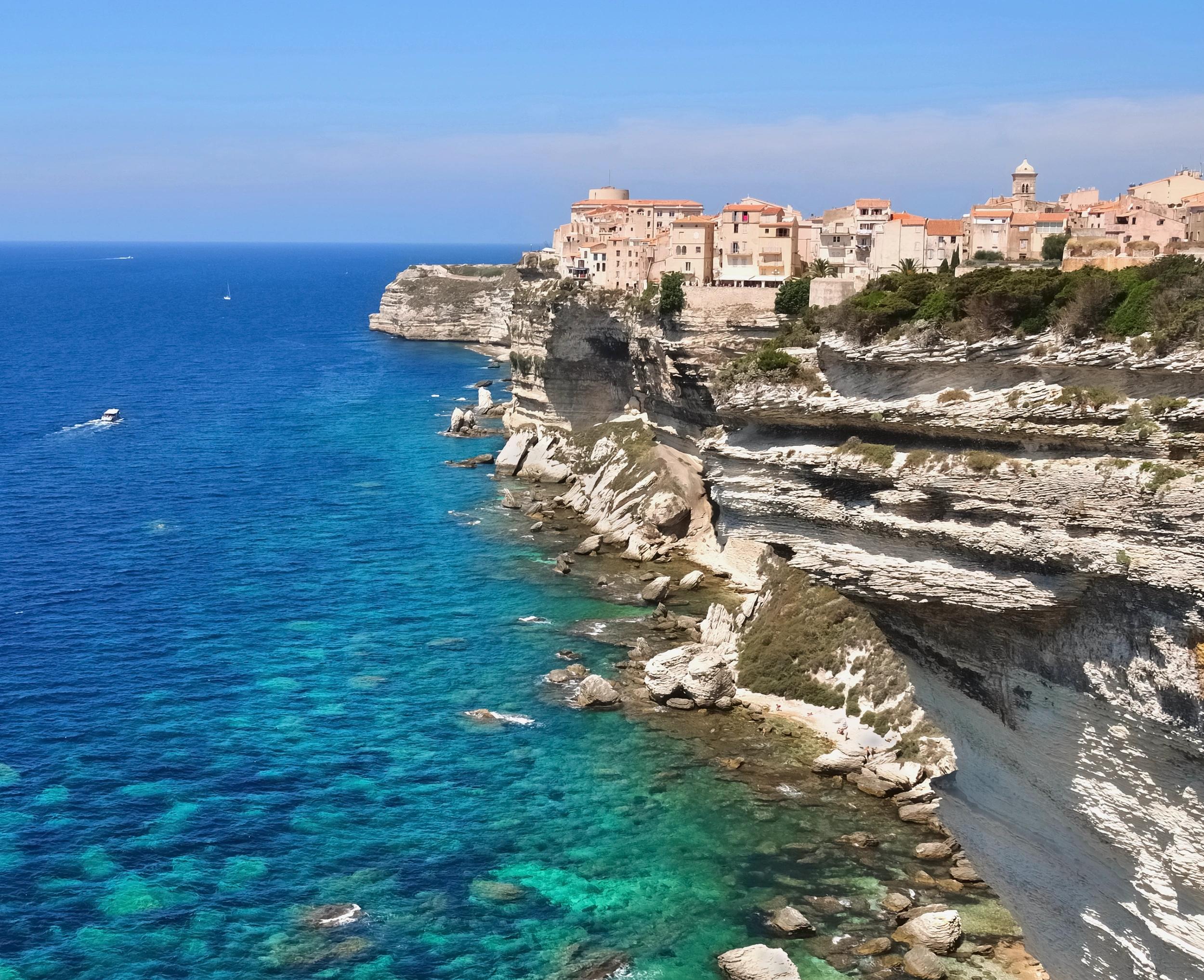 Visiter Bonifacio à quelques kilomètres de votre location de vacances