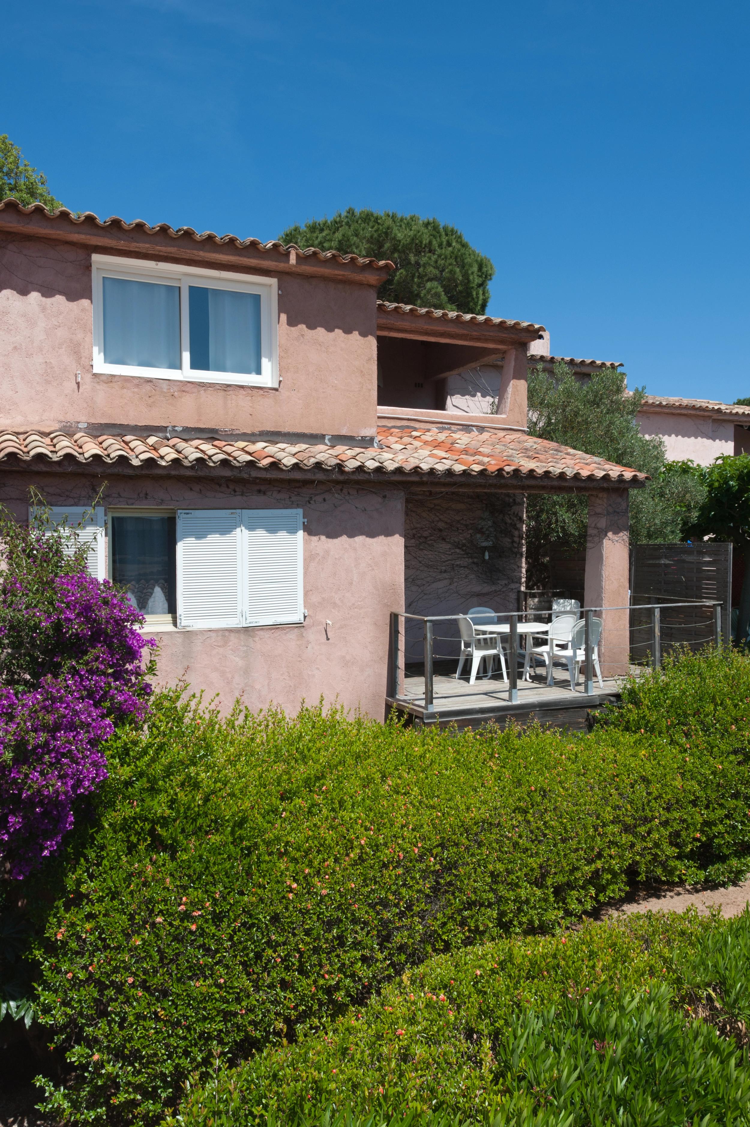 Village Hacienda - Location à Santa Giulia avec vue panoramique sur la mer