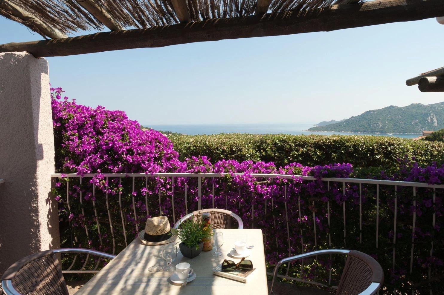 Villa avec vue mer à louer à Santa Giulia